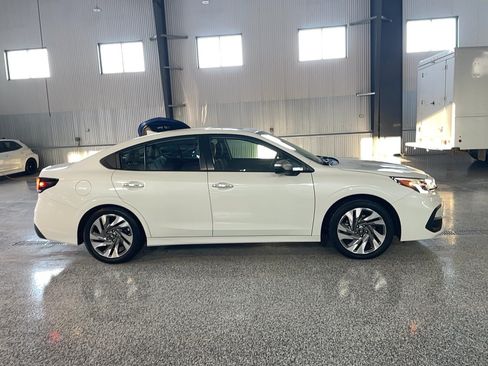 Used 2023 Subaru Legacy Touring XT AWD/4WD image 4