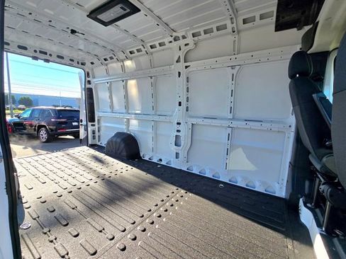 New 2026 RAM ProMaster 3500 w/ Quick Order Package 22G SLT image 19