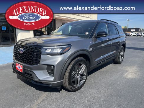New 2026 Ford Explorer ST-Line image 1