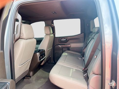 Used 2022 Chevrolet Silverado 1500 LTZ w/ LTZ Premium Package image 26