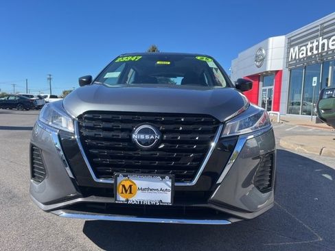 New 2025 Nissan Kicks Play S image 2