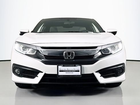 Used 2017 Honda Civic EX-T image 2