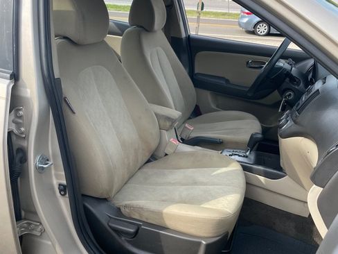 Used 2010 Hyundai Elantra GLS FWD image 22