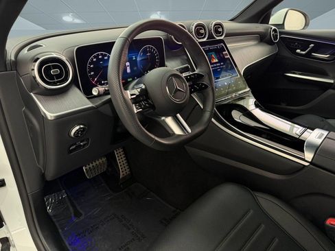 Certified 2025 Mercedes-Benz GLC 350e 4MATIC image 4