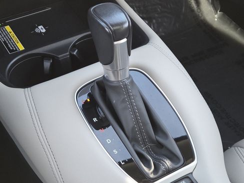 Used 2023 Honda HR-V EX-L image 30