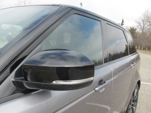 Used 2021 Land Rover Range Rover Sport HSE Silver Edition image 40