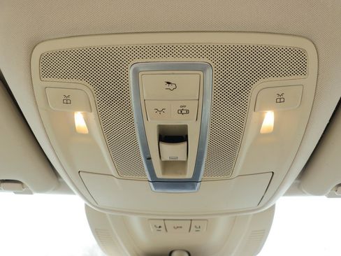 Used 2017 Mercedes-Benz GLE 350 image 17