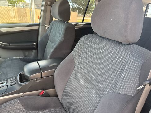 Used 2004 Toyota 4Runner SR5 image 49