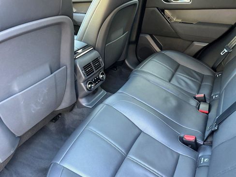 Used 2025 Land Rover Range Rover Velar Dynamic SE image 11