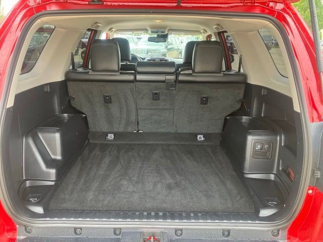Used 2022 Toyota 4Runner SR5 Premium AWD/4WD image 26