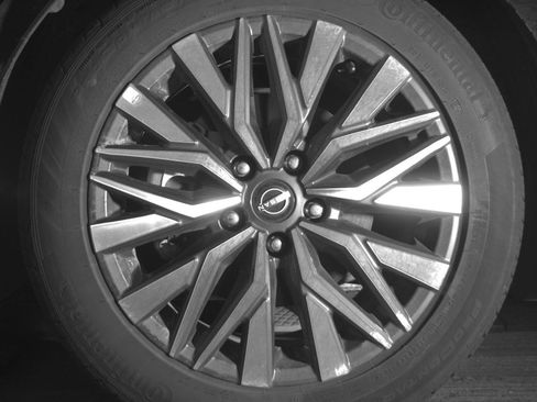 Used 2025 Nissan Altima 2.5 SV image 12