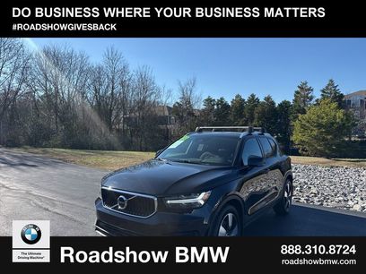 Used 2020 Volvo XC40 T5 Momentum w/ Premium Package