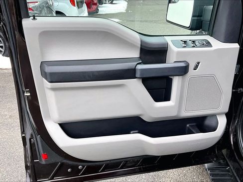 Used 2018 Ford F150 XL w/ Equipment Group 101A Mid image 19