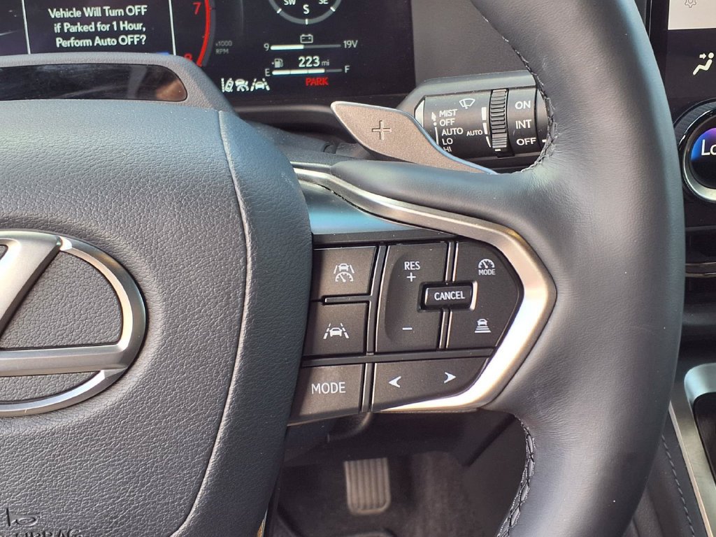 Used 2024 Lexus GX 550 w/ Cold Area Package AWD/4WD image 40