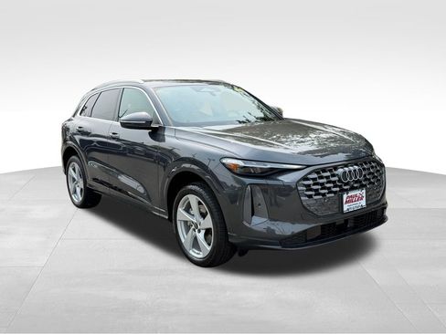 New 2026 Audi Q5 Premium Plus AWD/4WD image 3