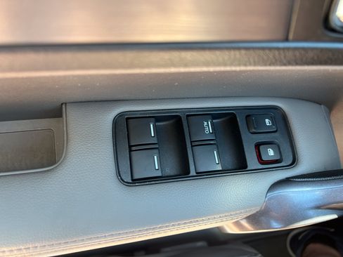 Used 2008 Honda CR-V EX-L image 11