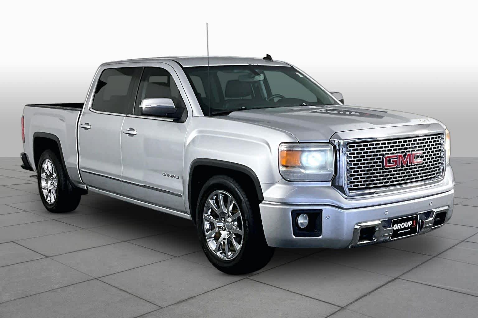 Used 2014 GMC Sierra 1500 Denali RWD image 3