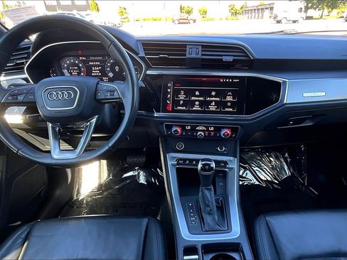 Used 2023 Audi Q3 2.0T Premium image 17