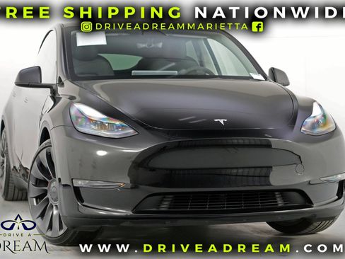 Used 2023 Tesla Model Y Performance image 2