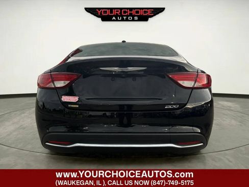 Used 2015 Chrysler 200 Limited w/ Convenience Group FWD image 4