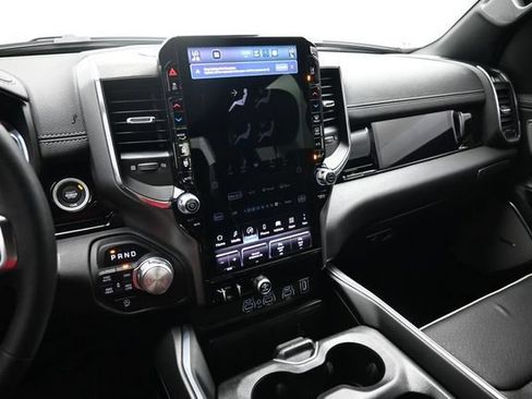 Used 2025 RAM 1500 Laramie AWD/4WD image 8