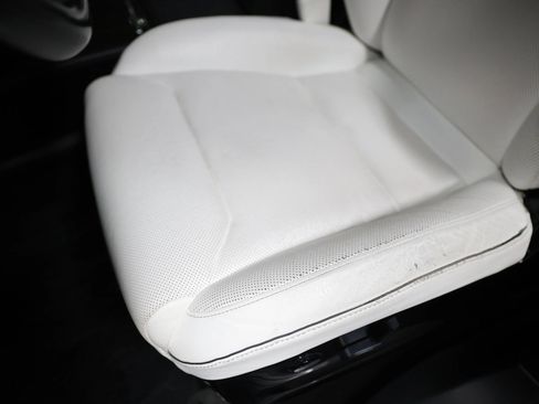 Used 2016 Tesla Model X Performance image 22