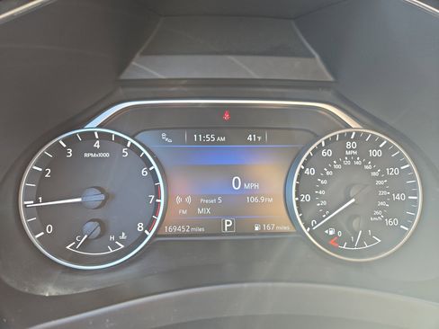 Used 2019 Nissan Murano SV image 17