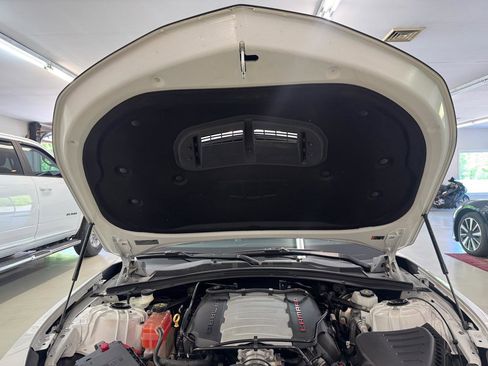 Used 2021 Chevrolet Camaro SS RWD image 20