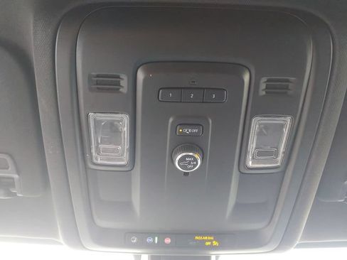 Used 2021 Chevrolet Tahoe Z71 AWD/4WD image 26