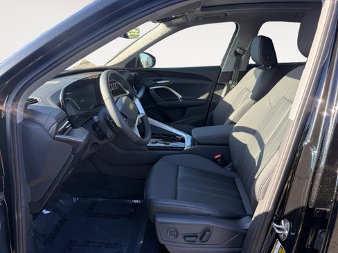 New 2025 Audi Q5 Premium image 10