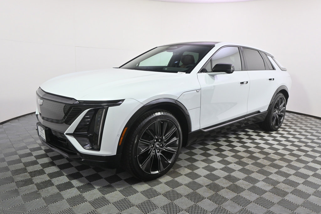 New 2027 Cadillac Lyriq Signature Sport w/ Nappa Leather Package AWD/4WD image 2