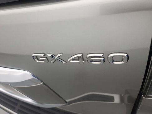 Used 2023 Lexus GX 460 Premium image 11