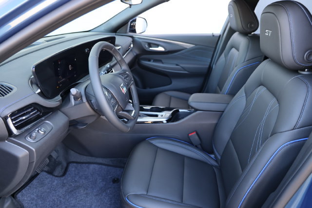New 2026 Buick Envista Sport Touring w/ Convenience I Package FWD image 12
