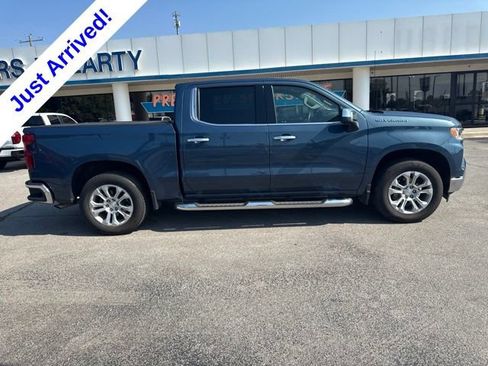 Used 2024 Chevrolet Silverado 1500 LTZ RWD image 2