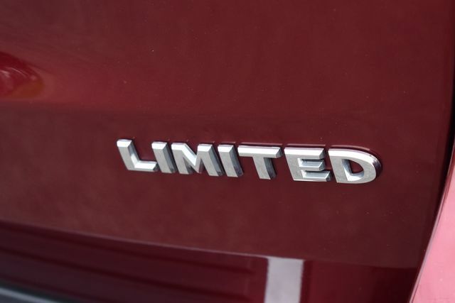 Used 2021 Jeep Grand Cherokee Limited AWD/4WD image 18