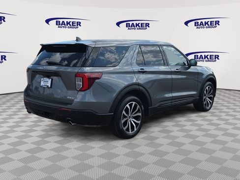Used 2022 Ford Explorer ST-Line w/ Class IV Trailer Tow Package AWD/4WD image 5
