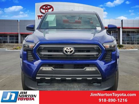 Used 2024 Toyota Tacoma SR5 image 2