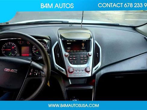 Used 2017 GMC Terrain SLE image 16