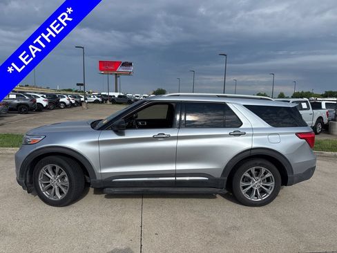 Used 2022 Ford Explorer Limited RWD image 3