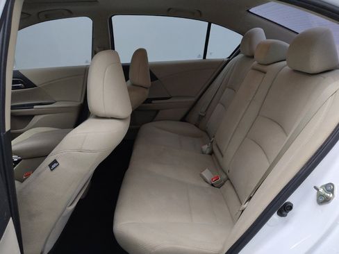 Used 2017 Honda Accord EX image 18