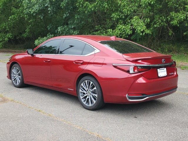 Used 2021 Lexus ES 300h w/ Premium Package FWD image 3