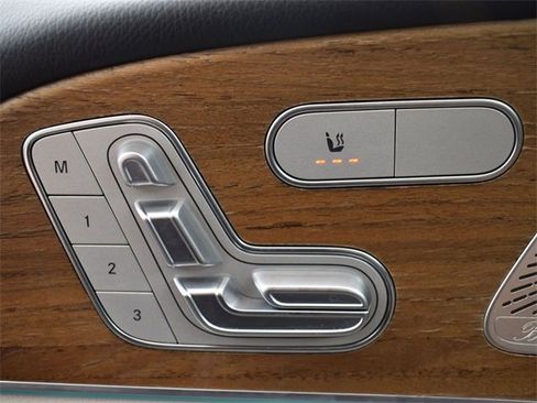 Used 2022 Mercedes-Benz GLE 350 w/ AMG Line Exterior image 30