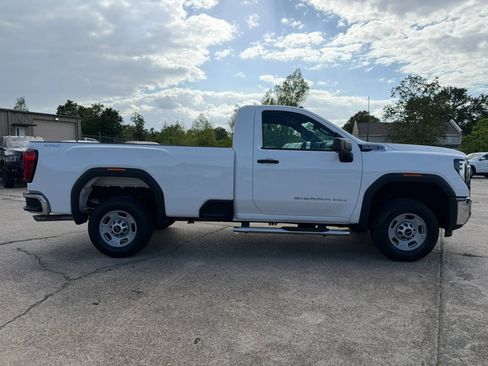 Used 2024 GMC Sierra 2500 Pro w/ Convenience Package AWD/4WD image 6
