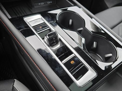 New 2026 Volkswagen Atlas Peak Edition AWD/4WD image 34
