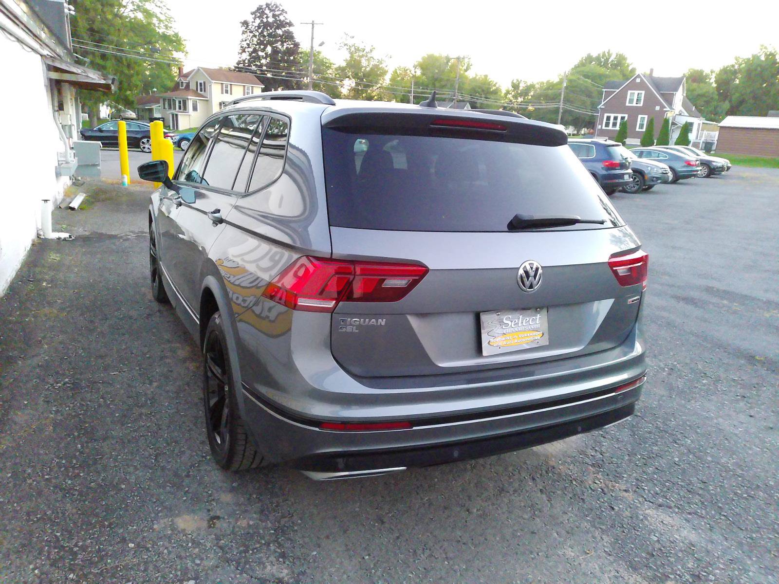 Used 2019 Volkswagen Tiguan SEL Premium R-Line AWD/4WD image 3