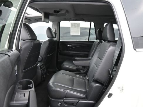 Used 2019 Honda Pilot Elite image 18