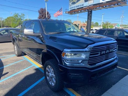 Used 2020 RAM 3500 Laramie AWD/4WD image 1
