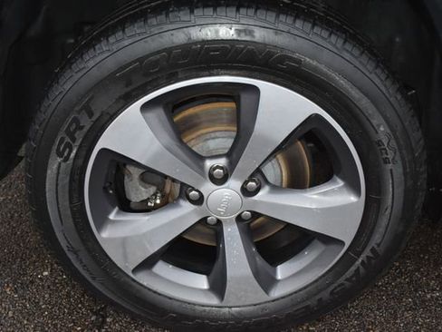 Used 2019 Jeep Cherokee Limited w/ Luxury Group image 51