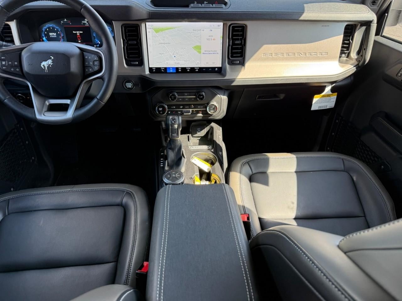 Used 2025 Ford Bronco Outer Banks AWD/4WD image 10