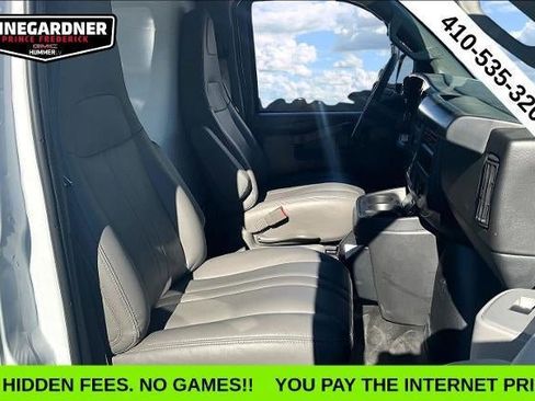 New 2025 GMC Savana 3500 w/ Power Convenience Package RWD image 6